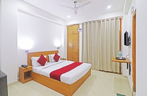 Chhatarpur Hotel | Mauryan Elite Hotel Chhatarpur Metro Station