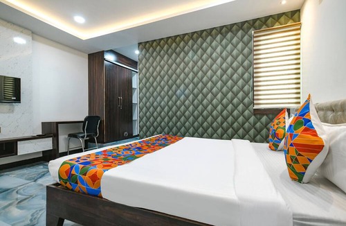 Rau Hotel | Fabhotel Stay Well