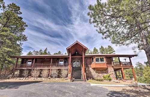 Eagle Nest Cottage | Grand Mountain Retreat in Angel Fire w/Game Room!