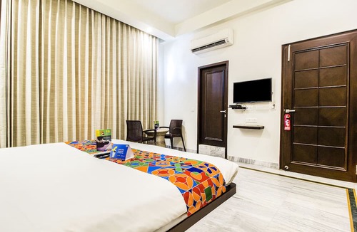 Vaishali Nagar Hotel | Fabhotel Jaipur Villa