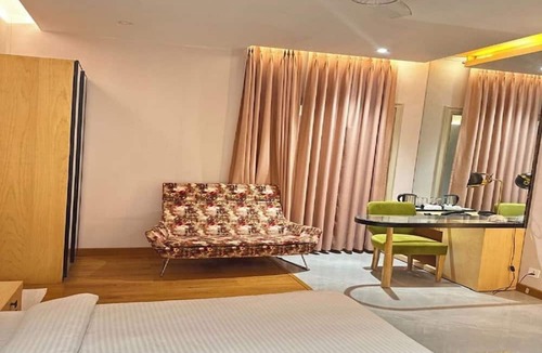 Meerut Hotel | Grand 5 Resort