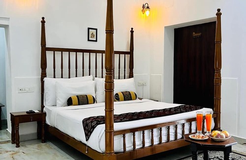Allahabad Hotel | WelcomHeritage Badi Kothi