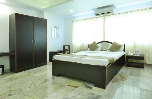 Khandala Hotel | Sunrise Hill Resort
