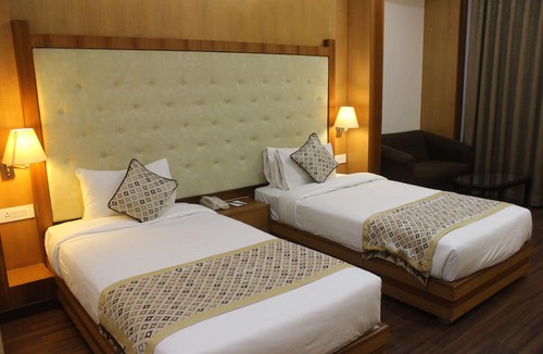 Chandauli Hotel | Ramada by Wyndham Varanasi Katesar