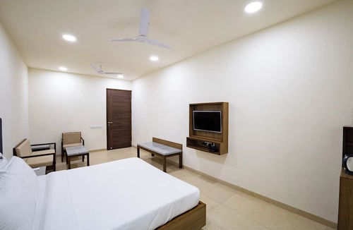 Sanand Hotel | Agrasen Foundation Managed by TGB Foods