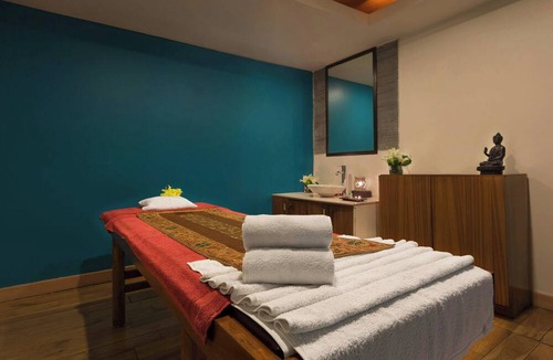 Tonk Road Hotel | Four Points by Sheraton Jaipur, City Square