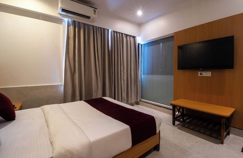 Sector 11 Hotel | Setrac Orange