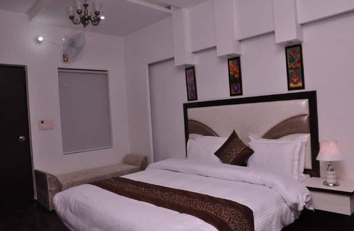 Rohtak Hotel | The Mirage Palace