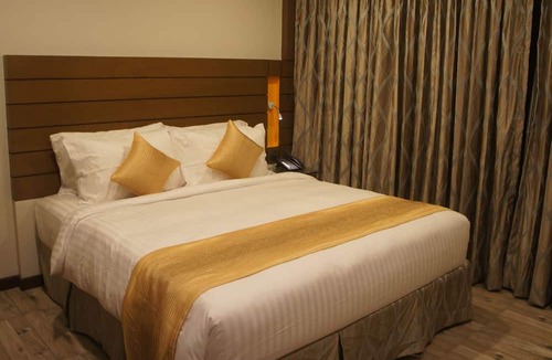 Pirozali Hotel | Hotel X