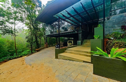 Kunnathidavaka Hotel | Wayanad Wild Rainforest lodge by CGH Earth