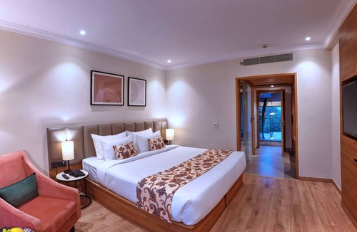 Taj Ganj Hotel | Royale Sarovar Portico Agra