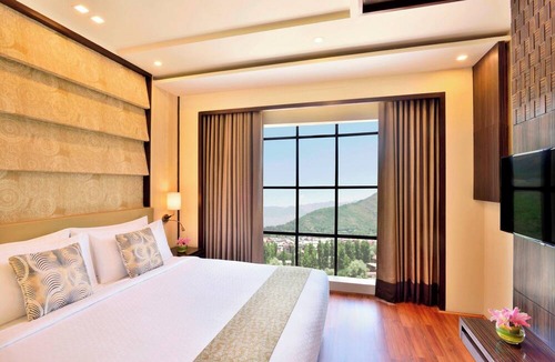 Srinagar Hotel | Four Points By Sheraton Srinagar