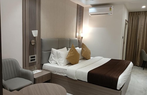 Jabalpur Hotel | M Square Premier, a unit of BK Castles
