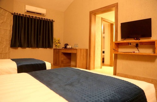 Khopoli Hotel | Sai River Resort