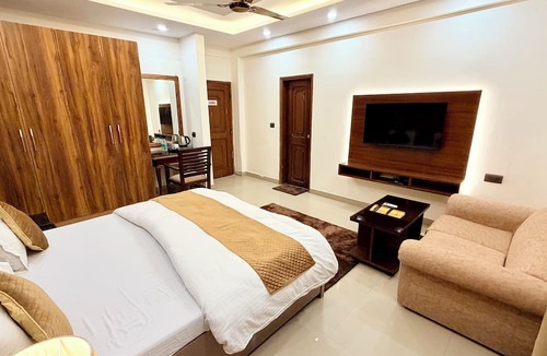 Noida Hotel | Kashish Residency - Premium Rooms