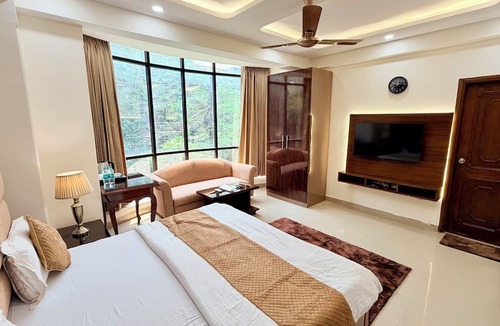 Noida Hotel | Kashish Residency - Premium Rooms