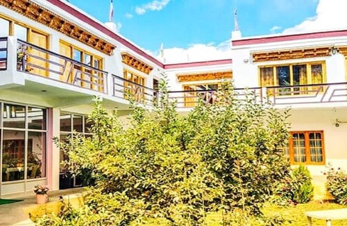 Hunder House | Goba Guest House