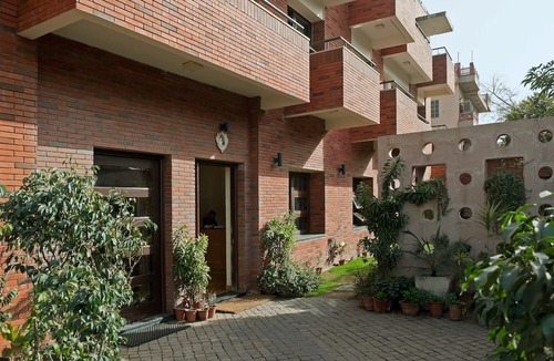 Sindhi Camp House | Atithi Guest House