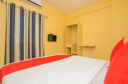 BTM Layout Hotel | OYO 10522 Varcity Emerald