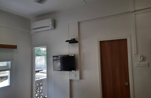 Shivajinagar Hotel | Hotel Bhooshan Sivajinagar
