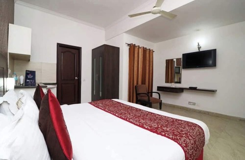 Jasola Hotel | Hotel Jashn Inn near Apollo Hospital, Delhi