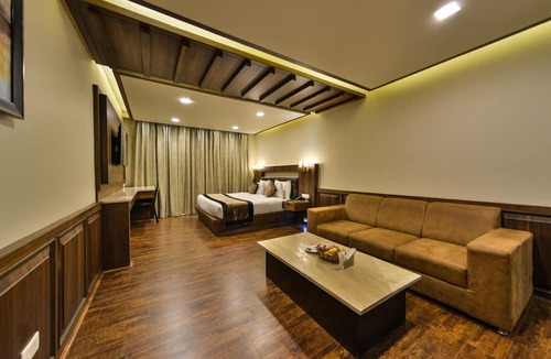 Srinagar Hotel | Clarks Inn Srinagar