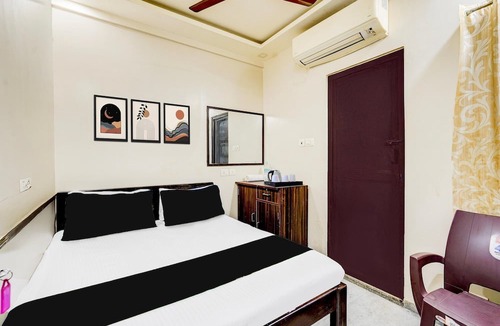 Triplicane House | Deluxe Saravana's Park