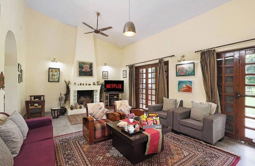 Faridabad Villa | Alaya Stays Sheilma Farm 4 BHK with pool