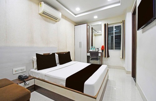 Dhanbad House | Deluxe With Twin Bed Hotel Amrit Plaza
