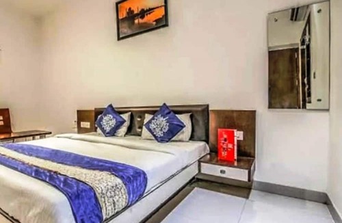 Sikandra Hotel | Hotel Shree Ji Palace