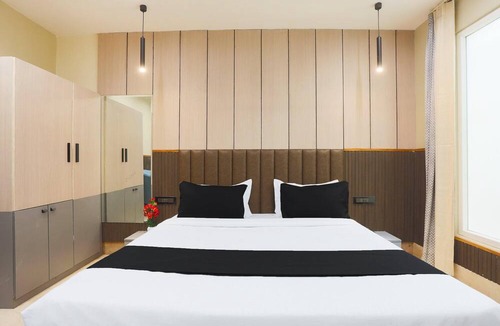 Hisar House | Deluxe Hotel Heritage Plaza