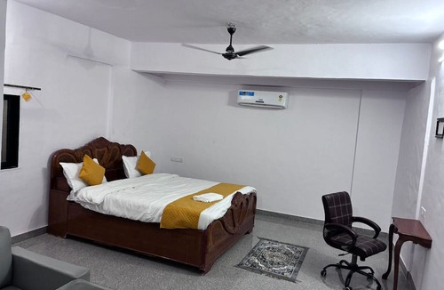 Navi Mumbai Cabin | Aatithi Stay