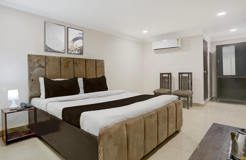 Civil Lines House | Deluxe Heritage Hotel