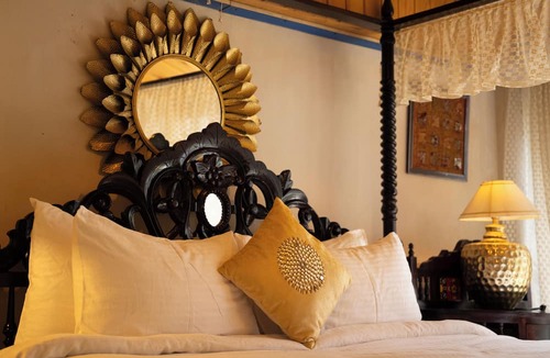 Jamwa Ramgarh Hotel | Bhanpur Haveli | Hidden Luxury Haveli Amid Greenery & Peace