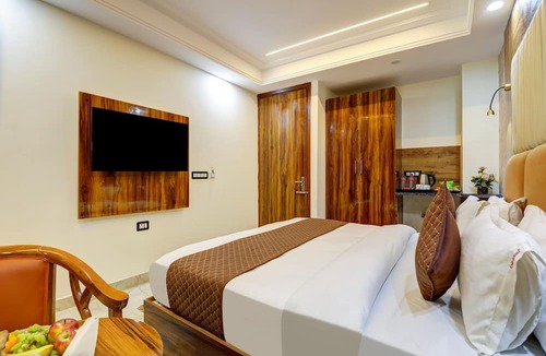 Mahipalpur Extension Hotel | Hotel Euronite Suites by RARO Hospitality Near IGI Airport Delhi