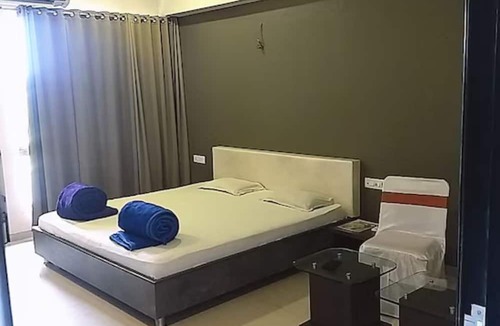 Jaora Hotel | Hotel Karnawat Avenue