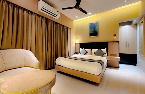 Mumbai Central Hotel | The Falcon Inn