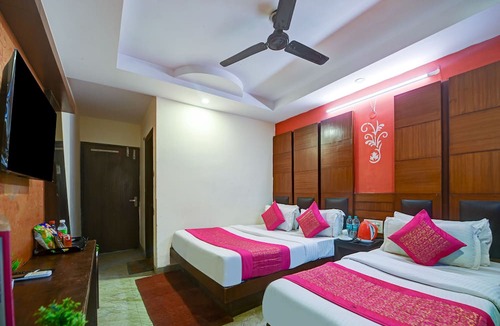 Paharganj Hotel | HOTEL REPOSE VILLA