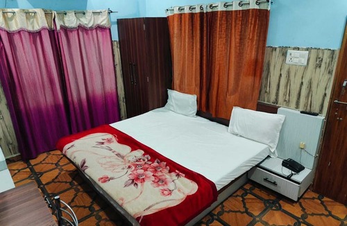 Varanasi Hotel | Aman Hotel