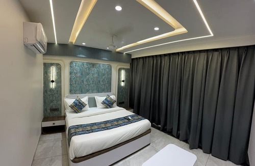 Vadodara Hotel | Hotel Vallabh Sky