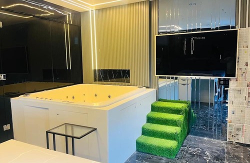 Banjara Hills Apartment | THE PAD BY FRACSPACE