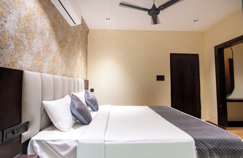 Madhapur Hotel | BAEL TREE HOTEL