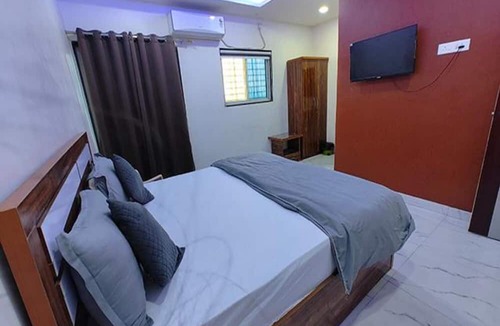 Pimpri - Chinchwad Hotel | Fabhotel The Royal Inn