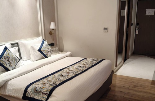 Kota Hotel | Arth Boutique Hotel