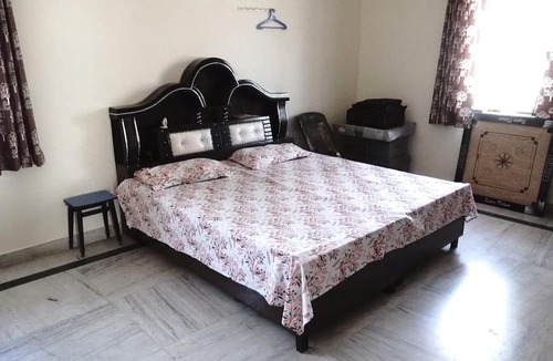 Shri Madhopur House | Shyam Luxurious Huts & Guest House