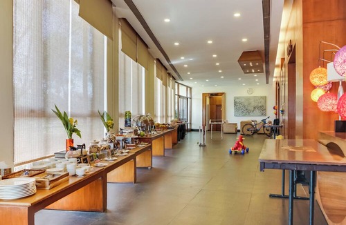 Kadadhe Hotel | Club Mahindra Resort - Tungi