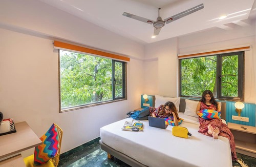 Udaipur City Centre Hostel | goSTOPS Plus Uadipur Gulab Bagh