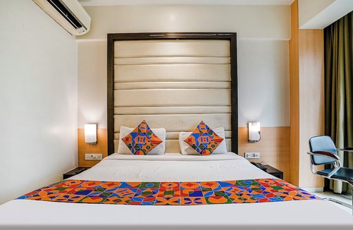 Kopar Khairane Hotel | Fabhotel Konar Inn