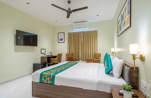 Banjara Hills Hotel | Treebo The Infinity, Banjara Hills