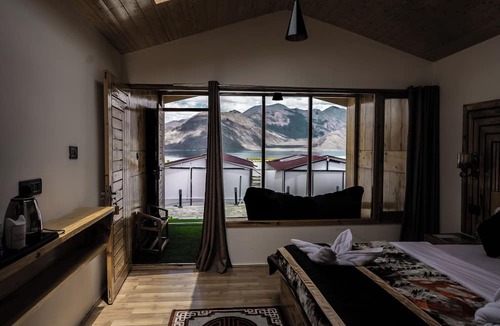 Man Hotel | De Reeva Resort Pangong